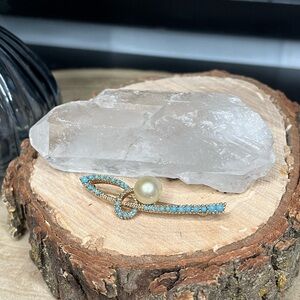 Ciner Gold and Blue Brooch Pin with Pearl Accent